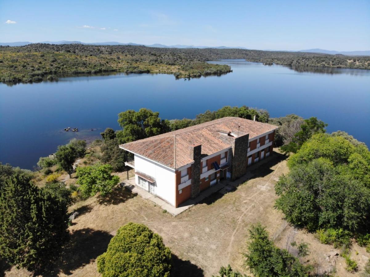 Albergue Alagon Natura Valdeobispo Εξωτερικό φωτογραφία